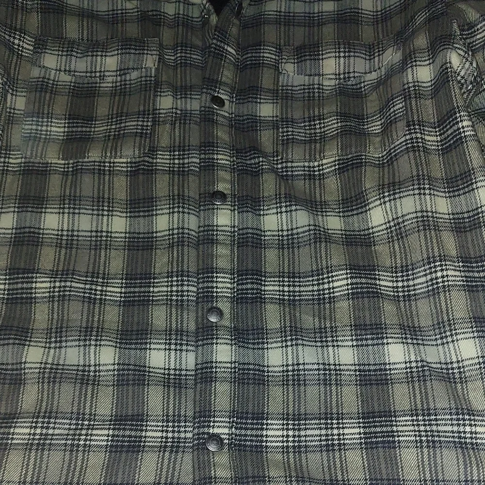 Men's Stylish Gray Plaid Button Down Shirt